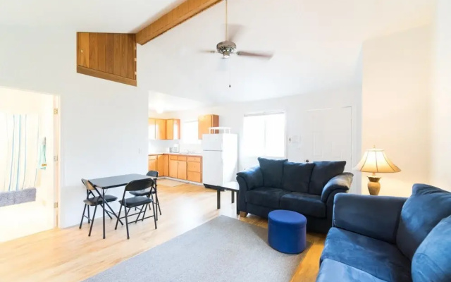 Lee's Place