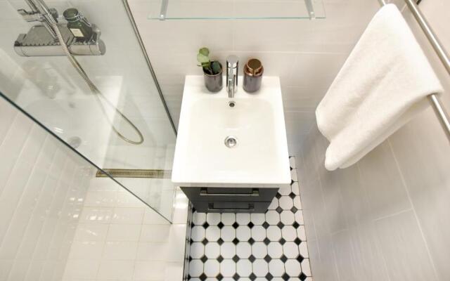 THE DREAM Apartment - Near Radisson Hotel