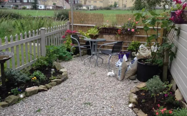 Field View House B&B