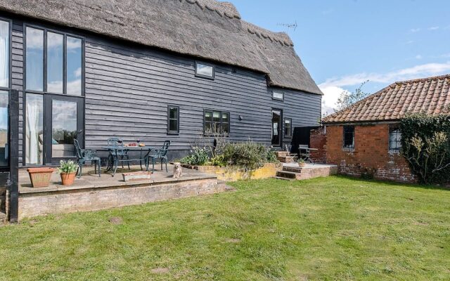 Granary Cottage, Valley Farm Barns Snape,