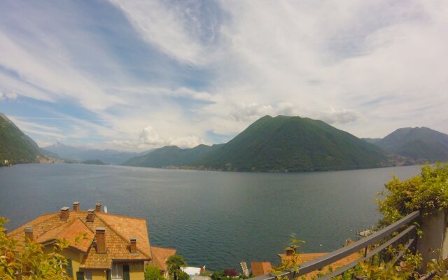 Silver Lake Residence