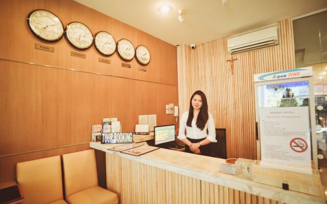 Centana Saigon Hotel