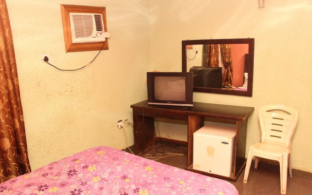 Halims Hotel & Towers