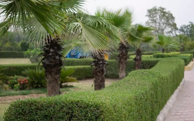 Sultanpur Resorts