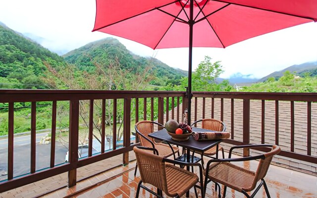 Gangneung Sogeumgang Spring Pension