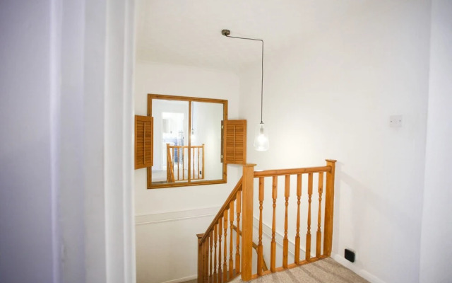 Business Park Lodge by Paymán Club