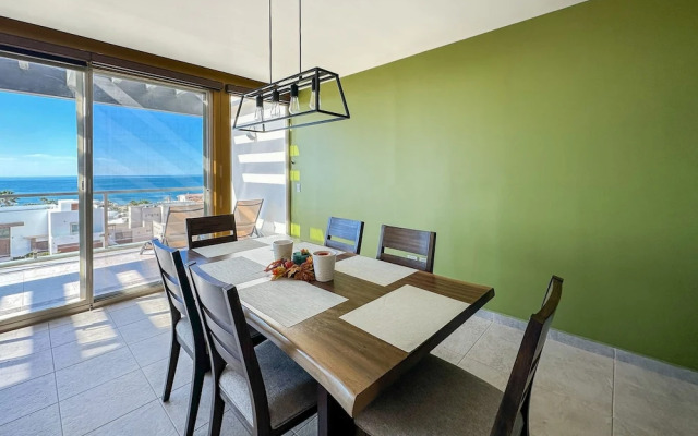 Upscale Ocean View Condo Close to it all Great