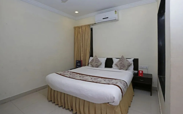 OYO 2229 Hotel Golden Wings