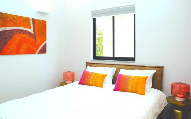 2 Bedroom Frishman Beach