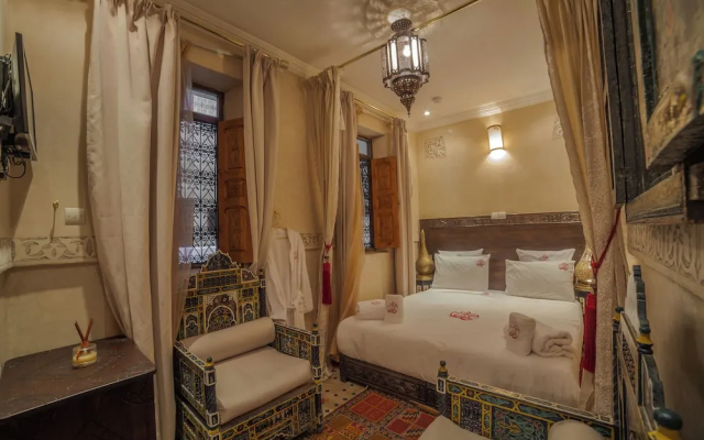Riad Ikalimo 1