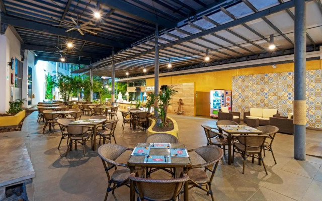 Pop Art Hotel CLC Puerto Mamonal Cartagena