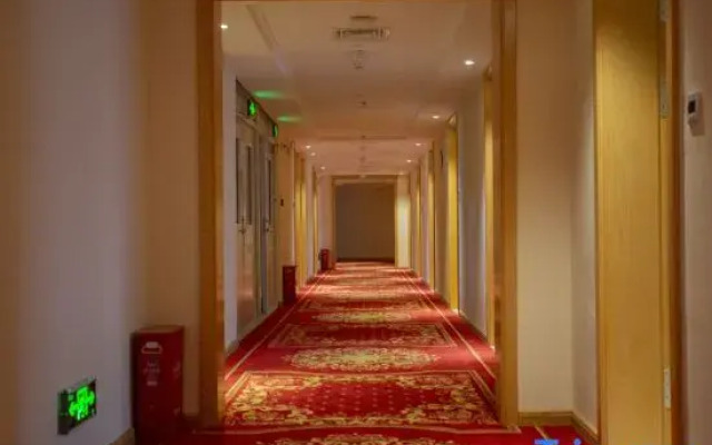Vienna 3 Best Hotel (Harbin Railway Station China Baroque)