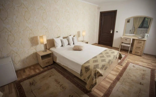 City Garden Hotel