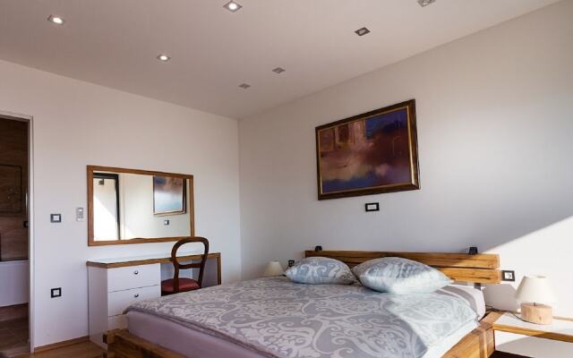 Luxurious Villa in Grizane with Sauna