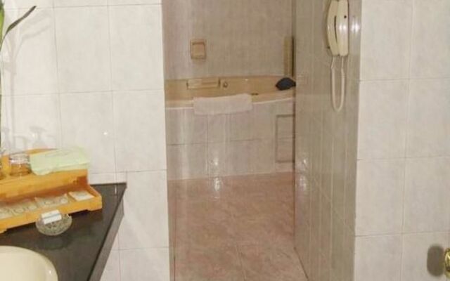 Liangyou Fulin Hotel