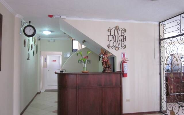 Hotel LEF