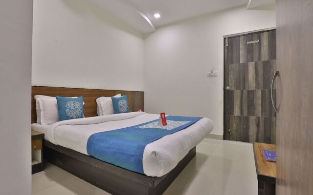 OYO 9591 Hotel Neel Kamal