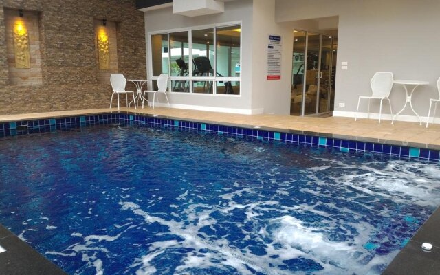 Golden Star Residence