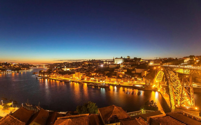 LovelyStay - 2BR Flat with AC in Duque de Loulé