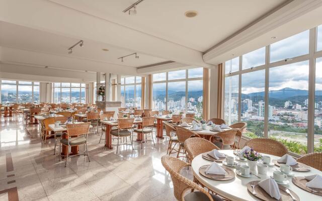 Monthez Hotel & Eventos