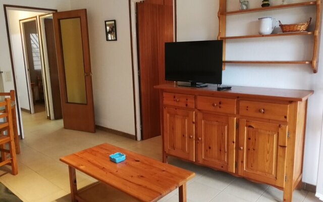 Ideal Family Apartment, Capacity 5 People Very Close to the Beach