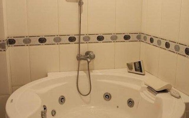 Grand Hotel Naas