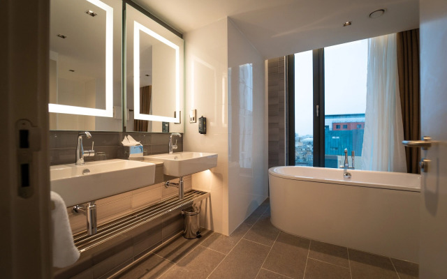 Clayton Hotel Glasgow