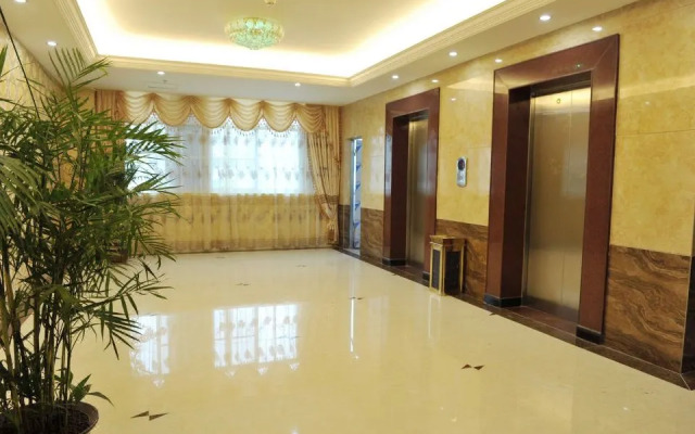 Kam · Tak · Yil Hotel