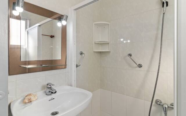 Cozy Holiday Home in Málaga near Beach