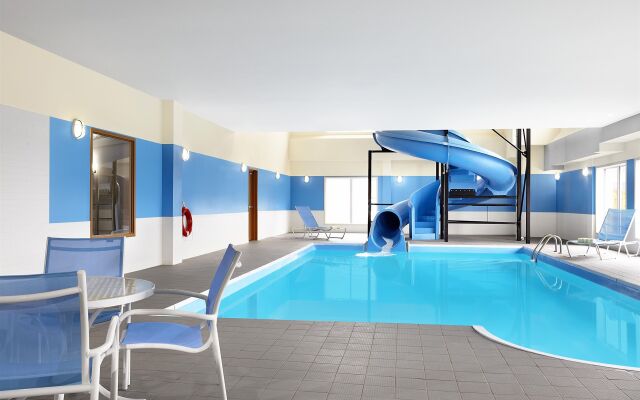 Four Points by Sheraton Saskatoon
