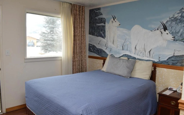 Sacajawea Inn