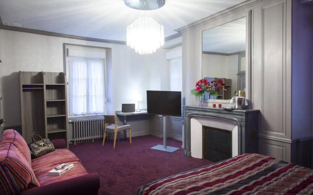 The Originals City, Archotel