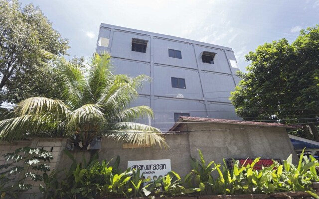 RedDoorz near University of Indonesia