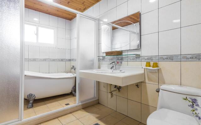 Kenting Maya House B&B