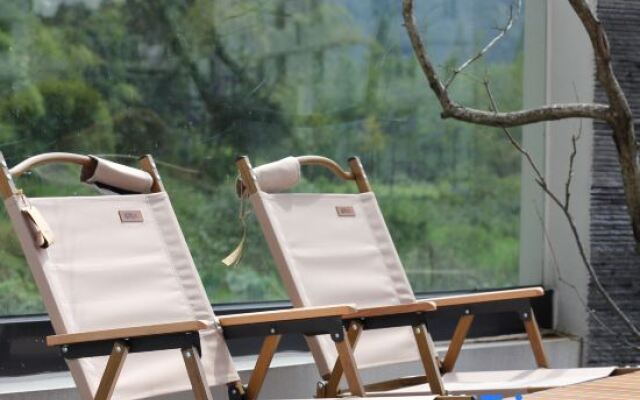 Creekside Serenity Inn