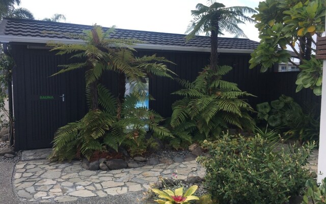 Palm Pacific Resort and Motel