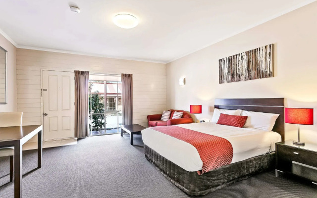 Quality Inn Colonial