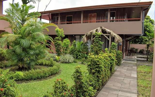 Hotel La Choza Inn
