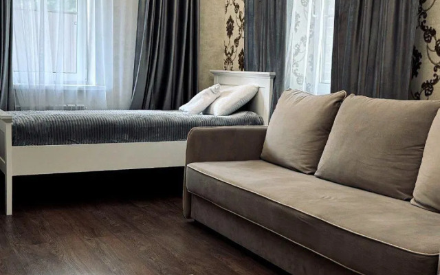 Уманский дом Семь Башен