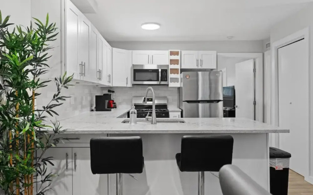 Stylish 1BR Downtown Evonify