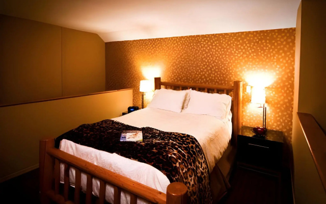 Executive - The Inn at Whistler Village