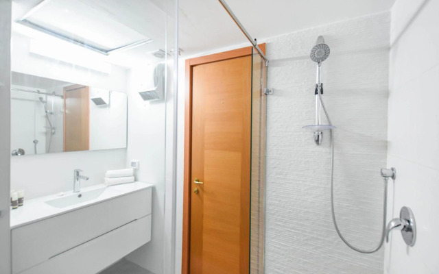 Stunning 4BR in Neve Tsedek by HolyGuest