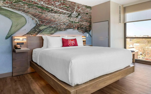 Cambria Hotel Washington D.C. Navy Yard Riverfront