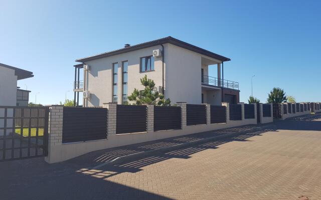 Guest house on Sentral 45