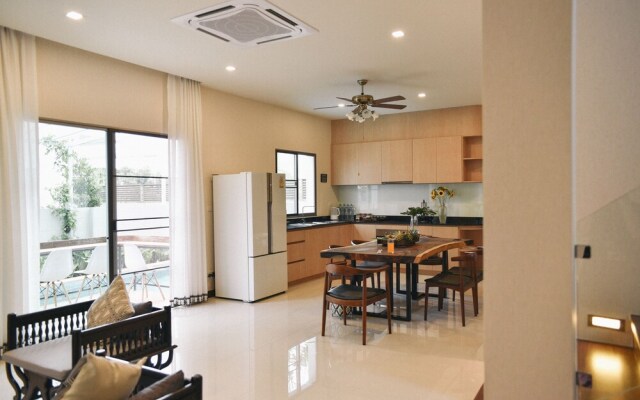 Willing Vacation Villa