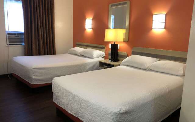 Sleep Inn & Suites Pigeon Forge - Downtown