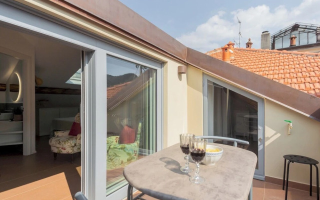 Rooftop Nest in Como City Center by Rent all Como