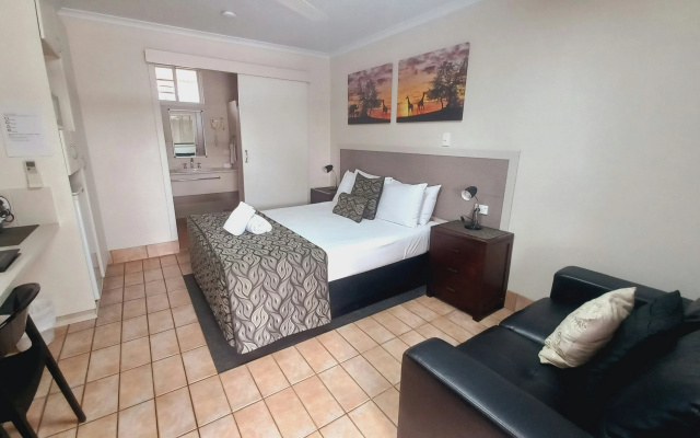 Golden Palms Motor Inn – Guest Rooms – Bundaberg