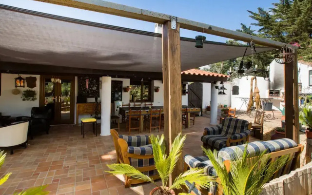 Porches Private Pool Villa 17 Guests