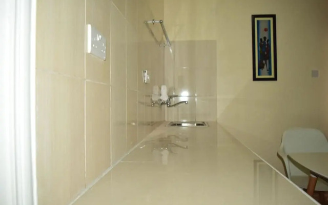 Latitude 1 Serviced Suites